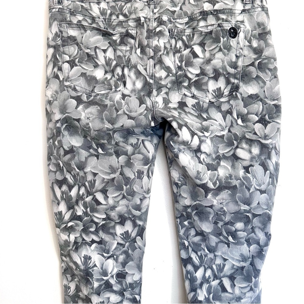 Michael Kors Gray Floral Patterned Denim Skinny Jeans Size 6 - Picture 4 of 7
